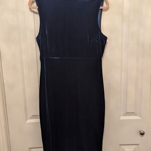 Elegant Navy Blue Sleeveless Dress